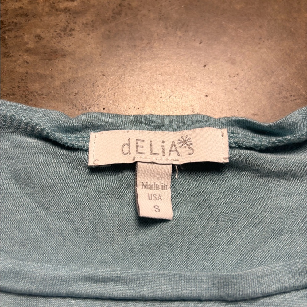dELia*s Love Y2K cropped oversized shirt size small - Picture 2 of 4